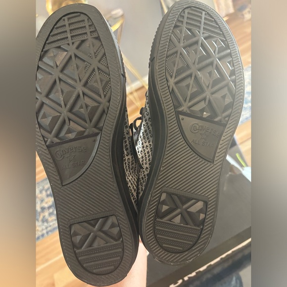 Converse Chuck Taylor All Star High Top Translucent Sneakers in Black W Size 8 - Picture 14 of 14